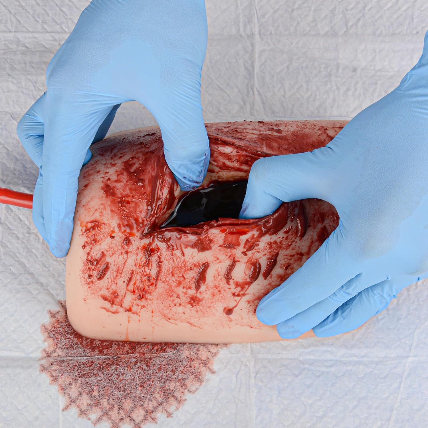 Wound Trauma Simulator With Realistic Bleeding Effect