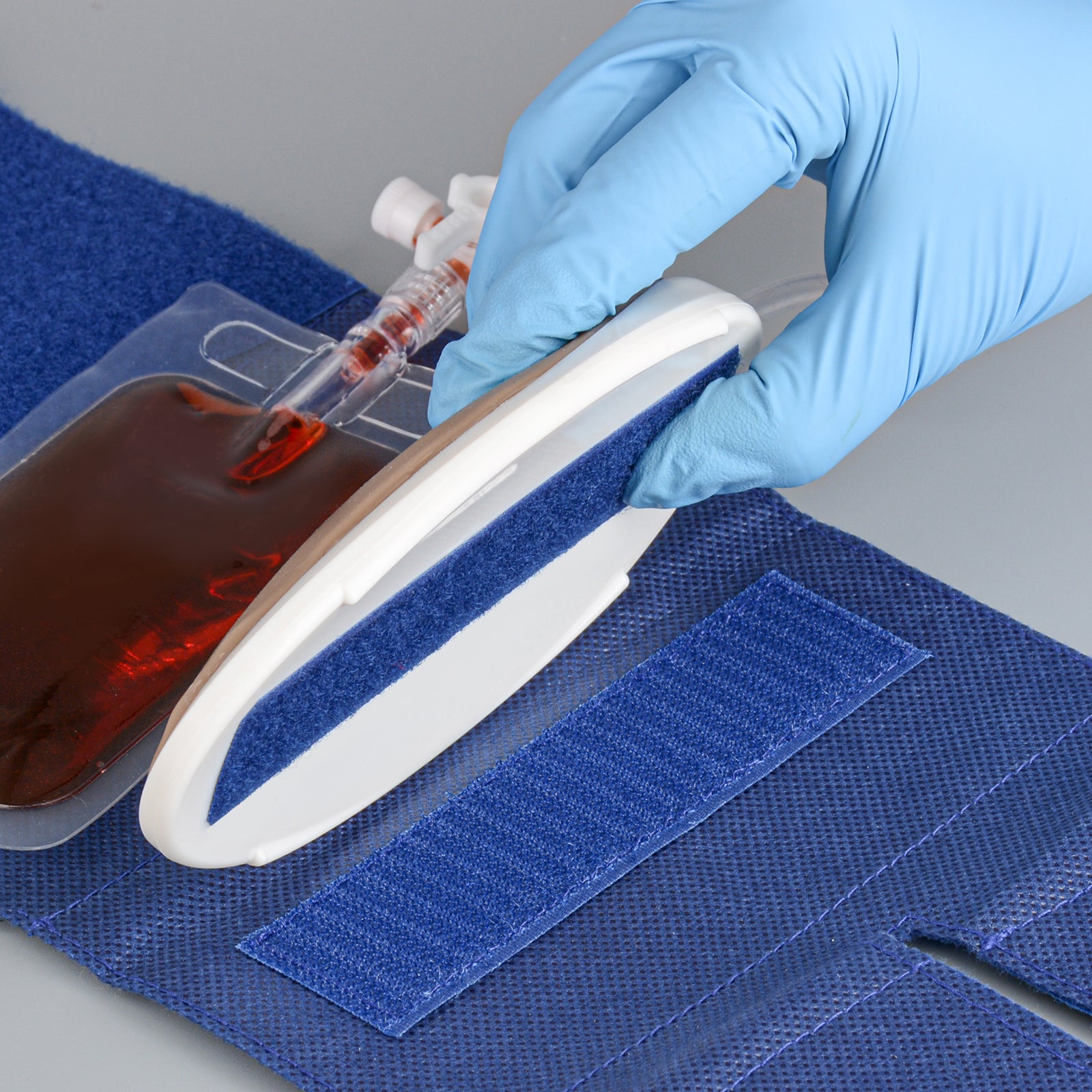 Medarchitect Intravenous Indwelling Needle Practice Model, Wearable IV